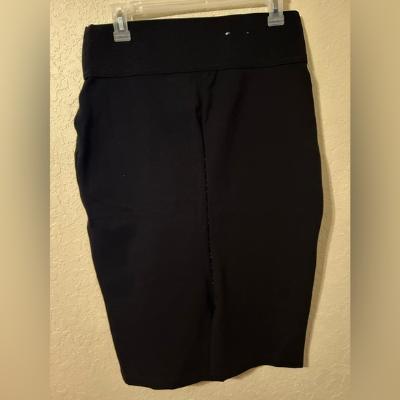 Calvin Klein Pencil Skirt🖤 - Picture 4 of 7